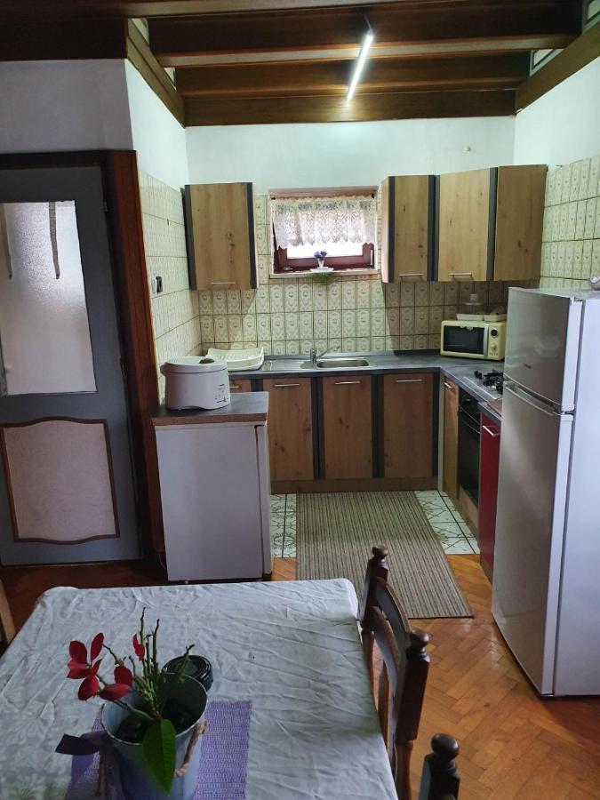 Villa Niki Rezine Lovran Bagian luar foto