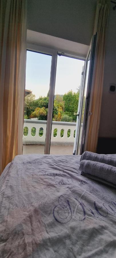 Villa Niki Rezine Lovran Bagian luar foto